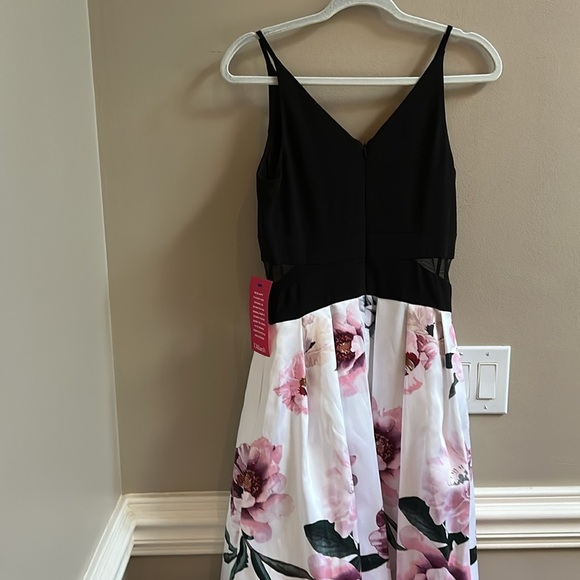 Xscape Formal Floral Skirt Dress Gown  NWT Size 6 - Picture 9 of 13